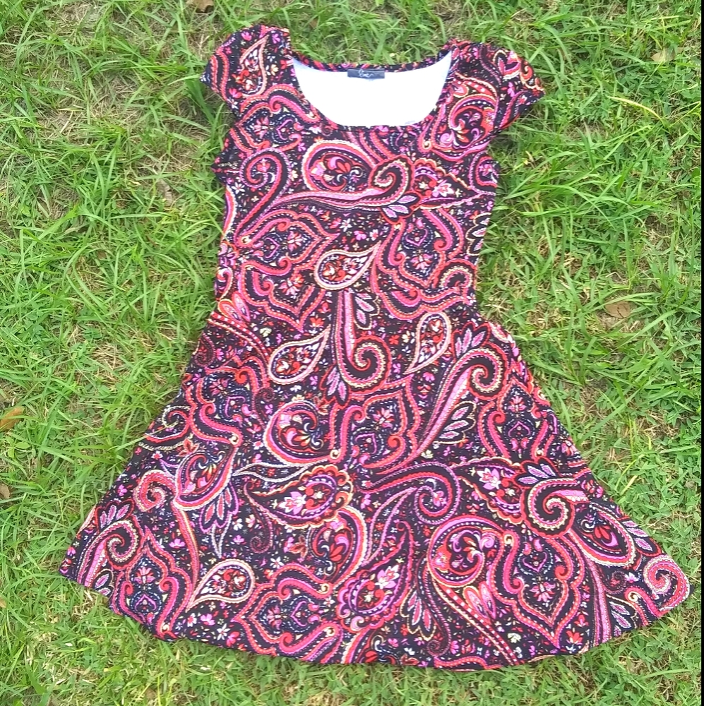 Beautiful woman's dress size L.